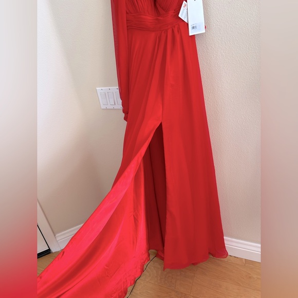 Mac Duggal Red Flowy One Sleeve Chiffon Gown Maxi Dress NWT 0 - Picture 7 of 12